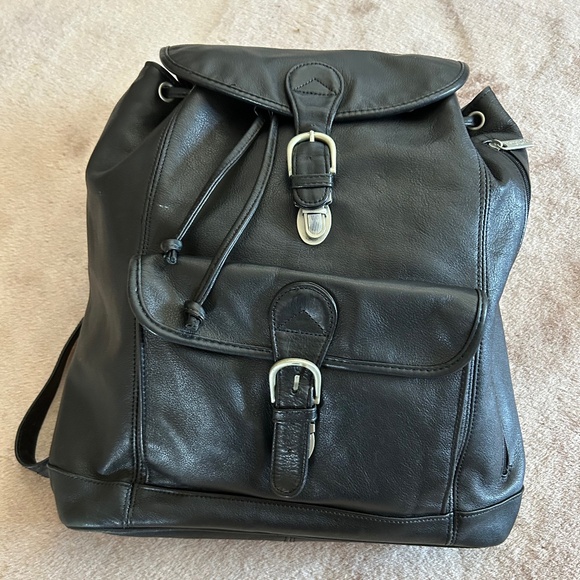 Kenneth Cole backpack - Picture 1 of 4